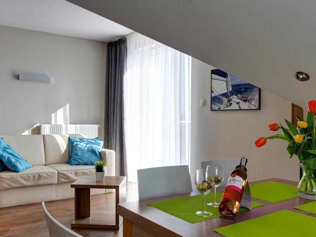 Marina Jastarnia Apartamenty W Budynku Z Basenem Exterior foto